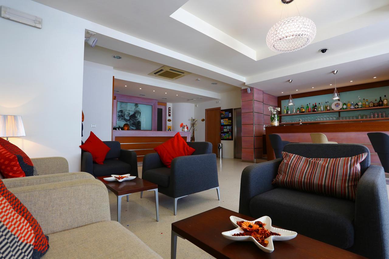 Hotel Castiglione Lignano Sabbiadoro Exterior foto