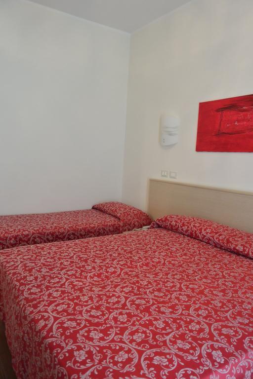 Hotel Castiglione Lignano Sabbiadoro Habitación foto